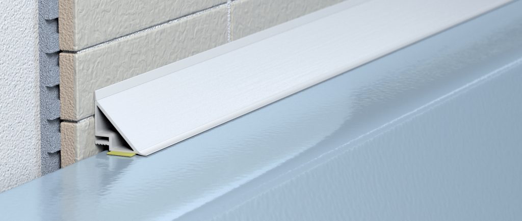A11b BATH PROFILE ON THE TILES WITH ADHESIVE TAPE- STRAIGHT